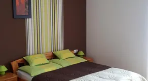 Tópart Apartman - Image 5