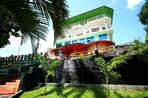 Delma Mount View Hotel - Image 2