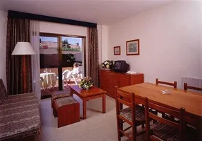 Aparthotel Central Park Resort - Image 4
