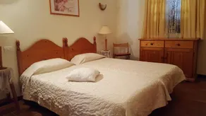 Exclusively located Golf Villa with heated pool - Image 3