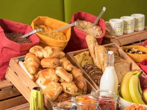 ibis Styles London Seven Kings - Image 5