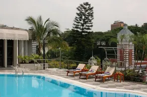 Peninsula Excelsior City Centre - Image 3