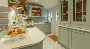 July Cottage - Image 5