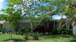 7201 Palm Dr 2 Bedroom Home by Redawning - Image 1