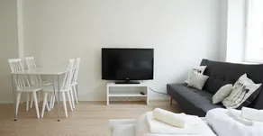 Unilla IsoRoba Apartment - Image 4