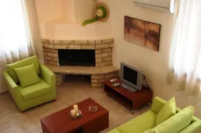 VIP Lounge Resort - Apartments - Image 2