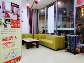 Lvse Jiayuan Hotel - Image 3