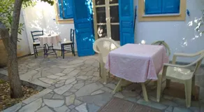 Sea Front House in Lesvos - Image 2