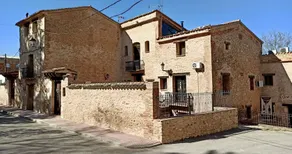 La Fabriqueta De Cent Piques - Image 1
