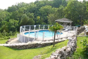 Blue Lady Resort - Image 2