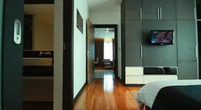 The Vertical Suite - Image 5