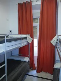 Babel Hostel Sevilla - Image 4