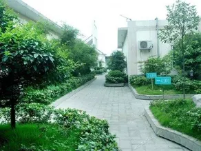 Bin Jiang Garden Hotel - Image 2