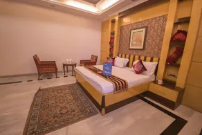 OYO Rooms Vishal Khand - Image 4