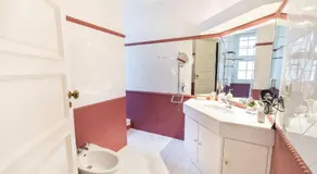 LovelyStay - Campo Pequeno Charming Apartment - Image 5