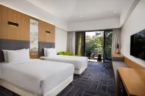 Aloft Chengdu Shixiang Lake - Image 3