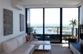 Fifty Albert - Image 2