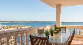 Beachfront holiday apartment Lotja 7 - Image 2