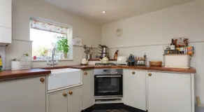 Twin Cottage, New Forest National Park - Image 2