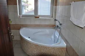 Hotel Laguna - Image 5