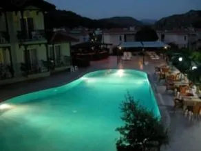 Club Nur Hotel - Image 1