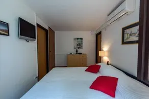 Holiday Homes Garden Resort - Image 2
