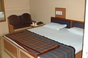 Hotel Shankar Palace - Image 4