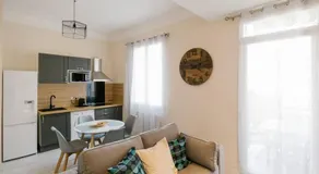Flat Saint Charles - Image 2