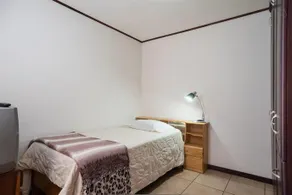 PRIVATE ROOM IN SANTA ANA DOWNTOWN - Image 2