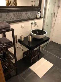 Modern Apartment near central station - Image 5