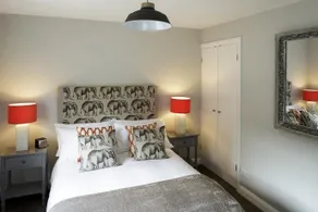The Lodge at Bristol Zoo Gardens - Image 4