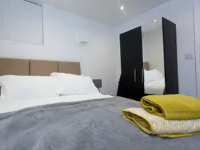 Richmond House - Image 2