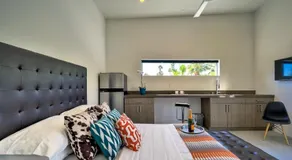 Best in Palm Springs • Featured in Dwell • 5 Bedrooms & All En Suite Baths - Image 5