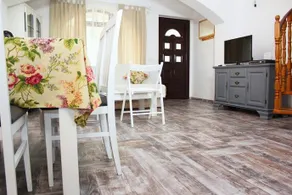 Hollywood Oasis - Image 5