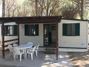 Mobil home avec barbecue, sauna et piscine - Image 2