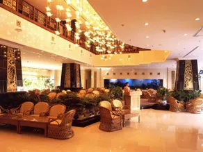 Jade Palace Hotel - Image 2