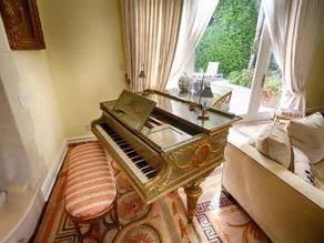 Pacific Palisades French Manor Estate - Image 5