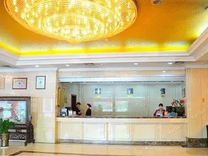Xinyang Lingrui Hotel - Image 3