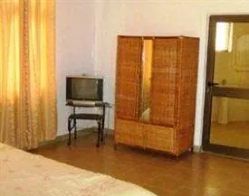 Abuesi Beach Resort - Image 3