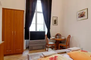 Flatprovider Cosy Central Apartment - Image 4