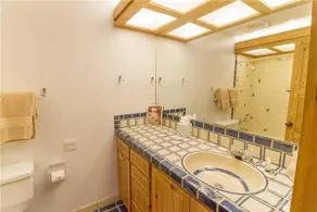 Mitchell's East Side, 3 Bedrooms, Sleeps 6, Deck, Views, WiFi, Grill - Image 3