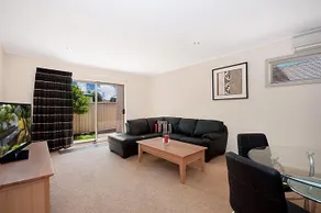 Hamilton Premium Apartment - Image 3