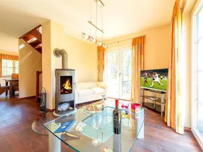 Freistehendes Ferienhaus mit Sauna & Kamin, ruhig gelegen im Grünen - Image 3