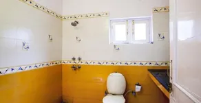 The Lake Retreat - Image 2
