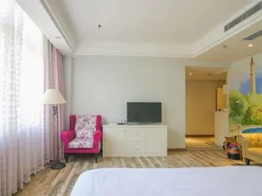 ZHELUOMAN CAFE HOTEL - Image 2