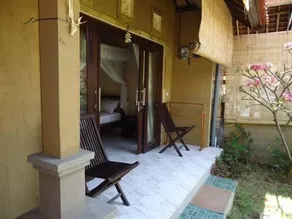 Bali Relax's Homestay and Cafe - Image 2