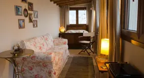 Old-Town Roof-Garden Suite - Image 5