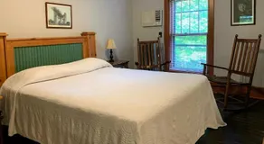 Lakeside Inn - Image 2