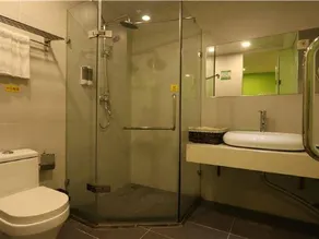 Home Yeah Hotel - Image 5