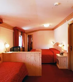 Hotel Cristallo - Image 4